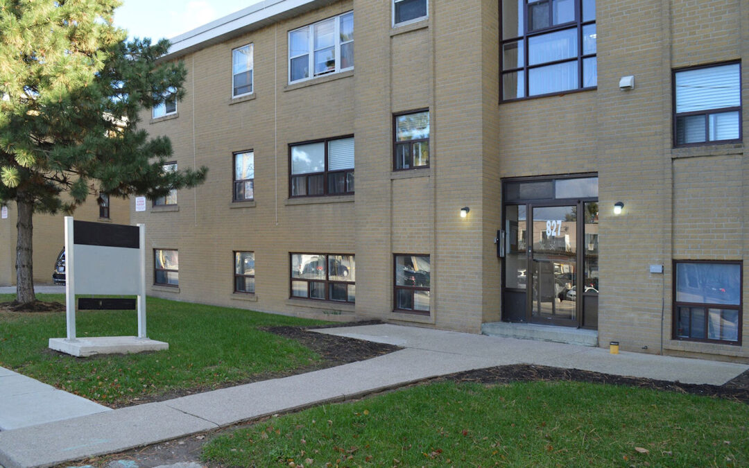 823-829 Wilson Avenue